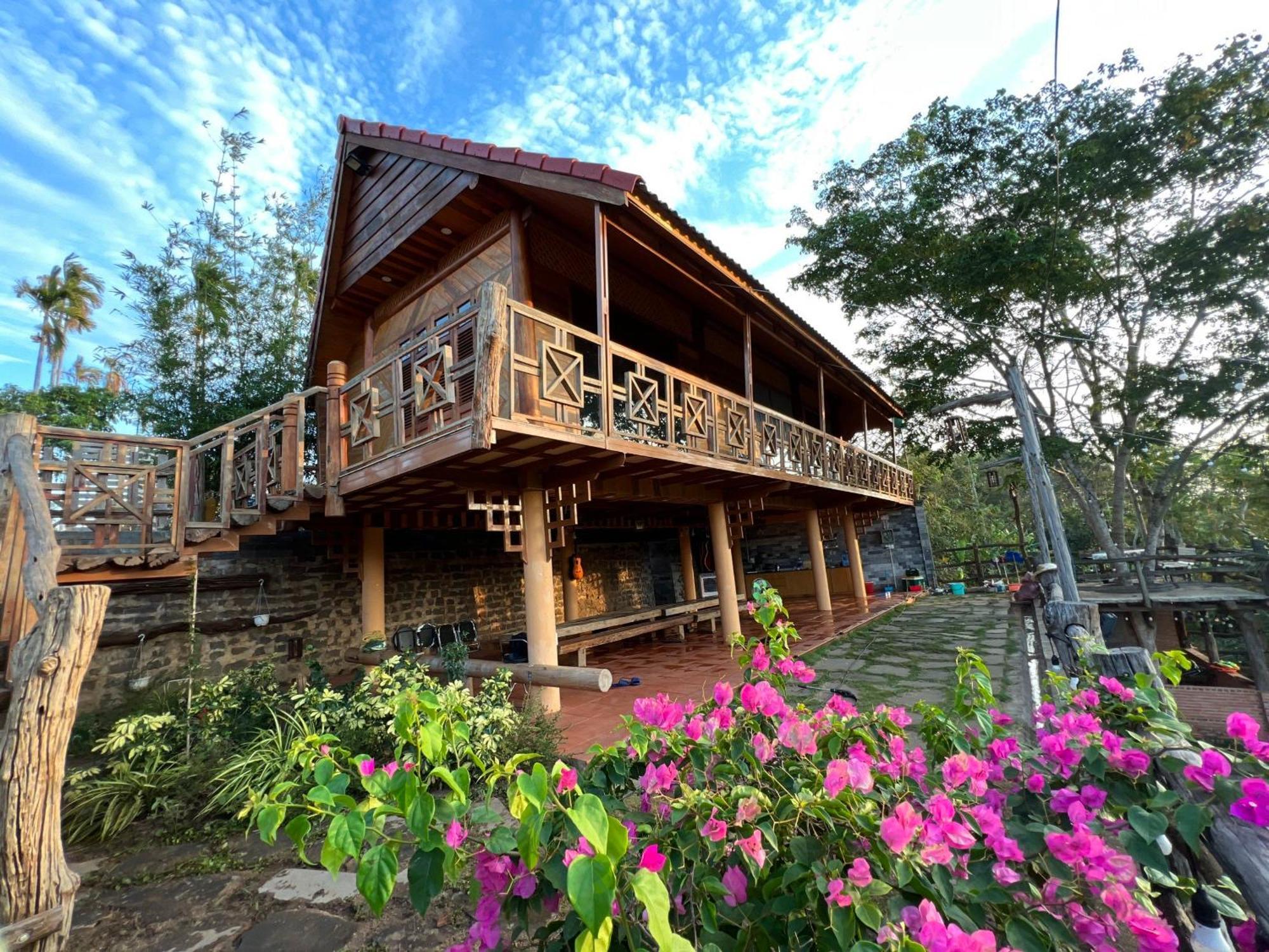 An Nhien Farm - Venuestay Buon Ma Thuot Bagian luar foto